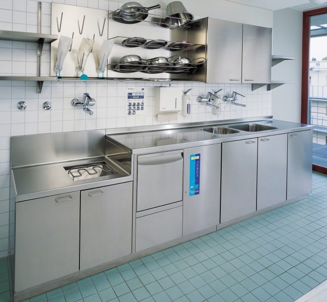 Belfast Trust invests in Market Leading technology from Fred Storey for Hospital hygiene!